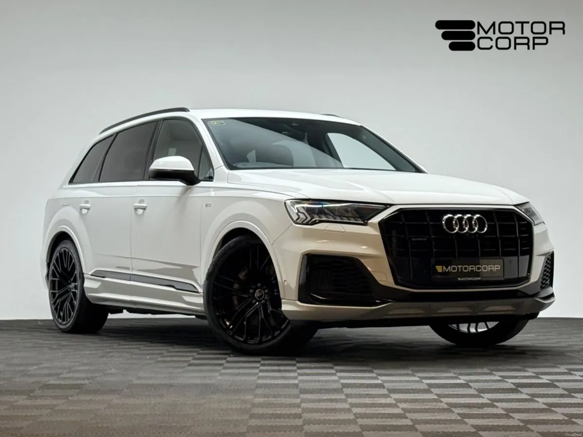 Audi Q7 S LINE 55 TFSI E QUATTRO - Image 1