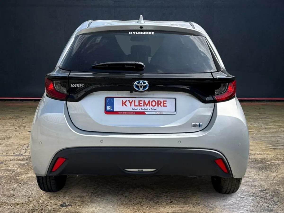 Toyota Yaris 1.5 HYBRID AUTOMATIC - CRUISE CONTROL - Image 4