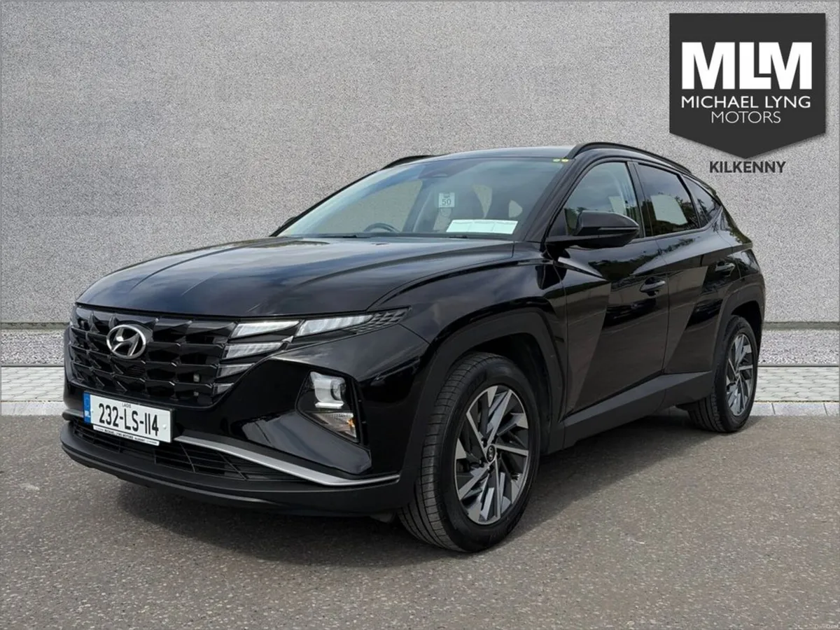Hyundai Tucson ix35 Executive 5DR - Image 3