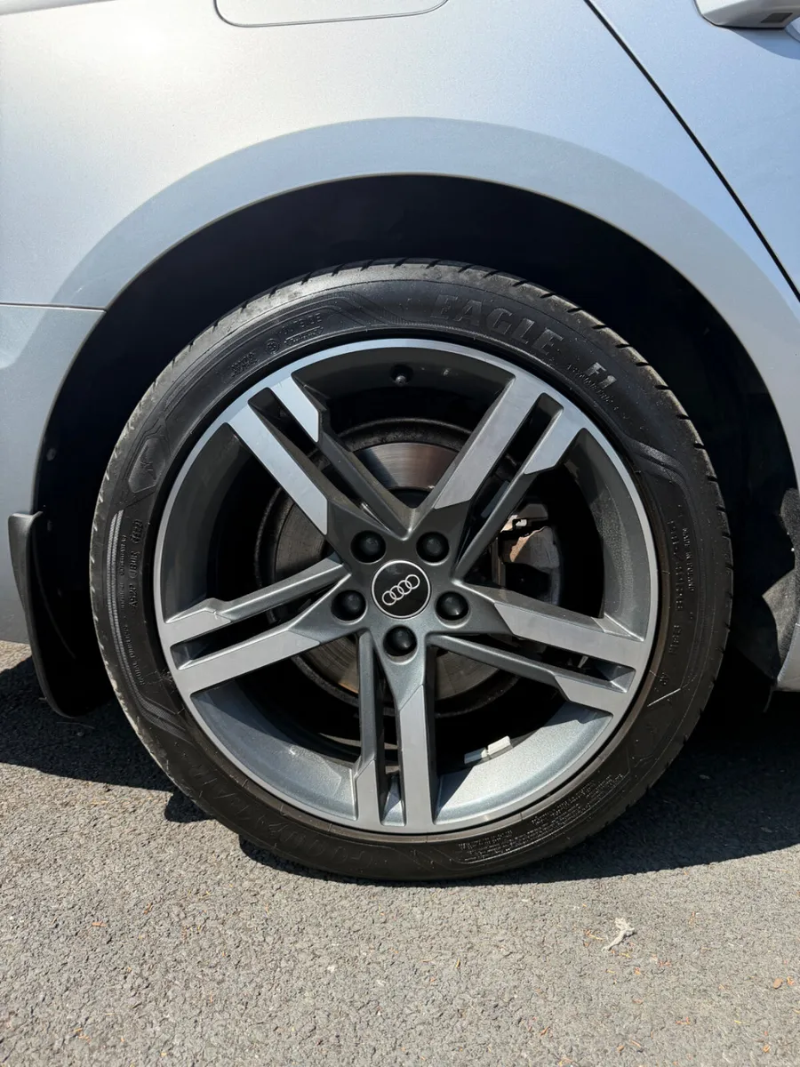 Audi A4 2023 2.0 TDI AUTO - Image 4