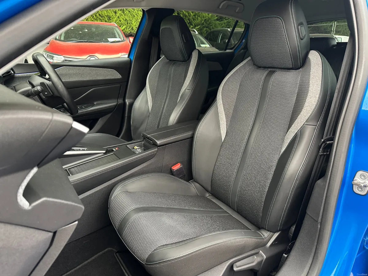 Peugeot 308 1.5 BlueHDi 130bhp Allure Auto - Image 6