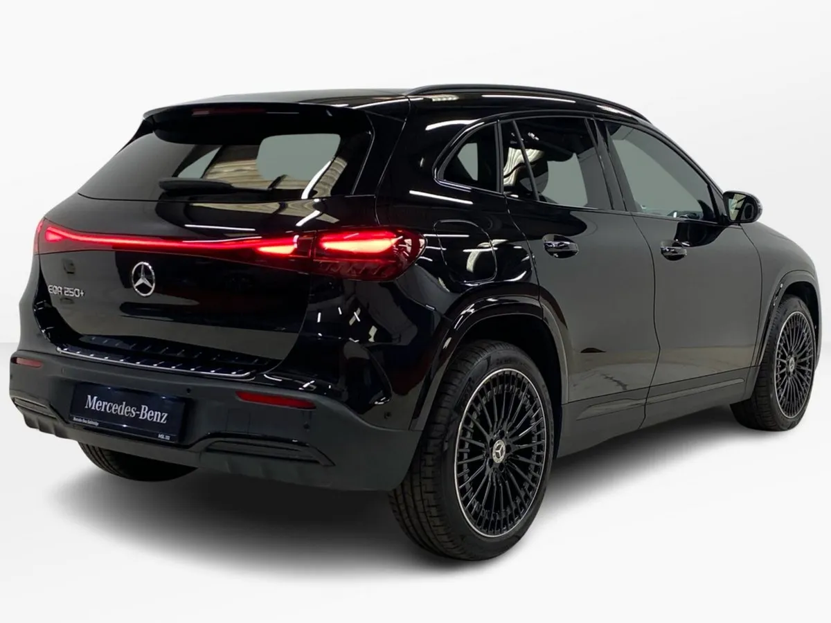 Mercedes-Benz EQA EQA 250+ AMG Line Urban Edition - Image 3