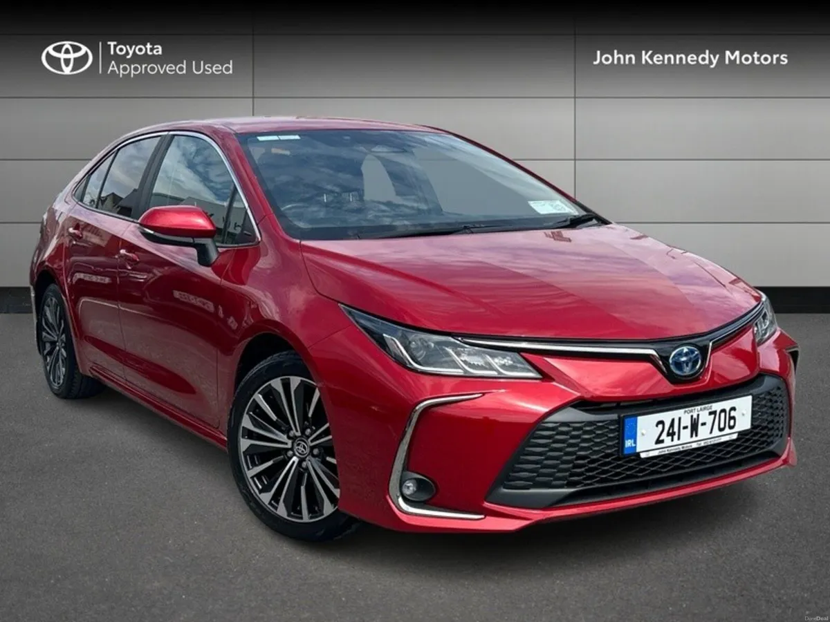 Toyota Corolla LUNA SPORT SALOON - Image 1