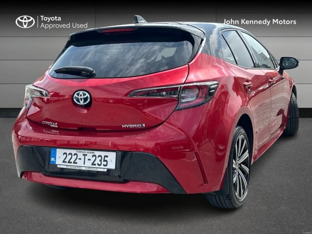 Toyota Corolla HYBRID L/SPORT HB - Image 2