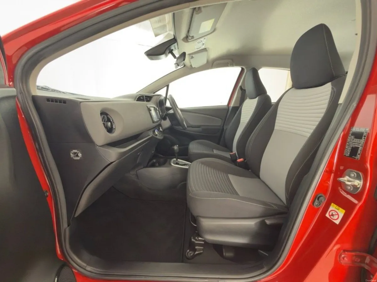 Toyota Yaris Icon Hybrid - Image 6