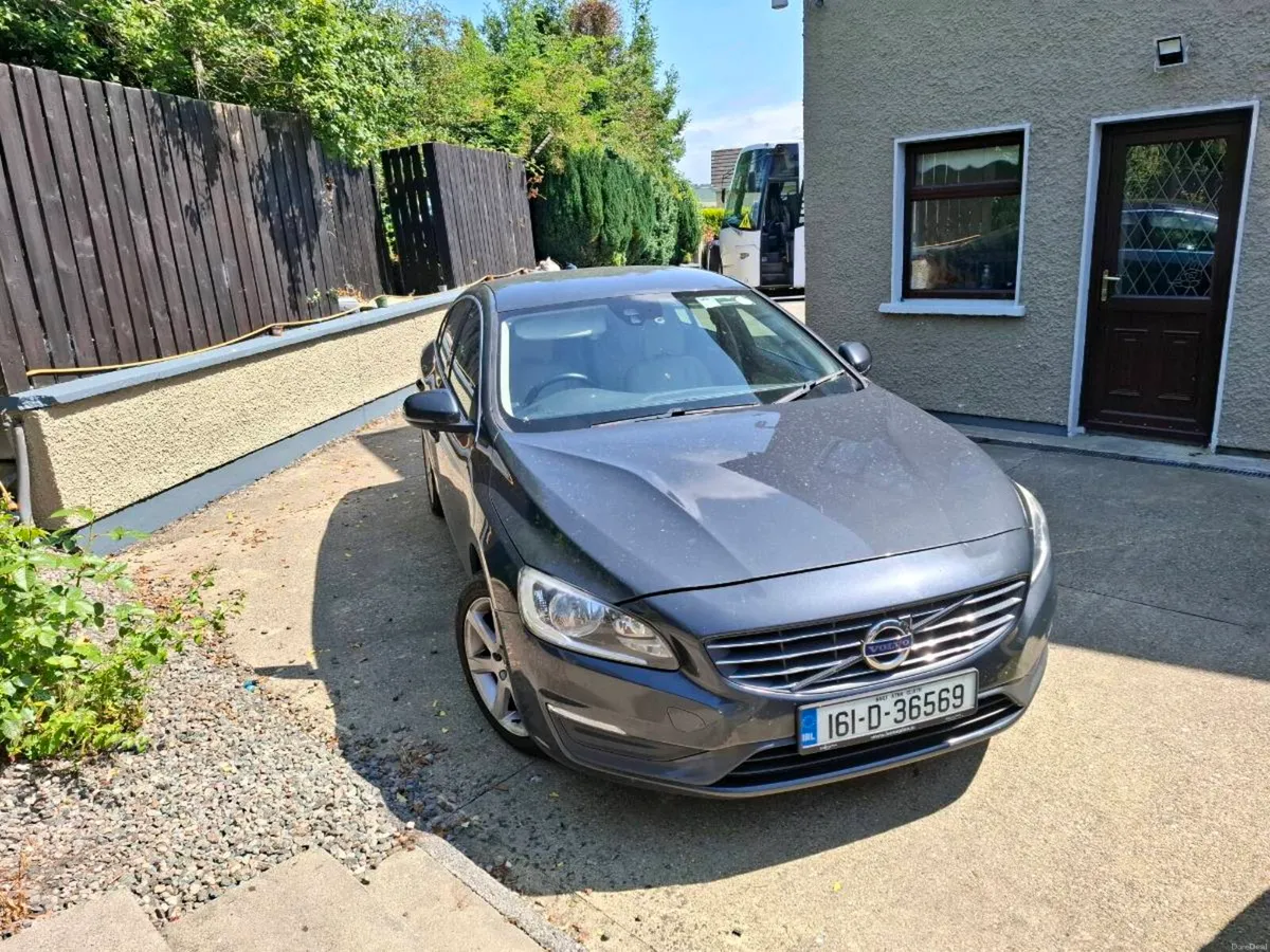 Volvo s60 - Image 1