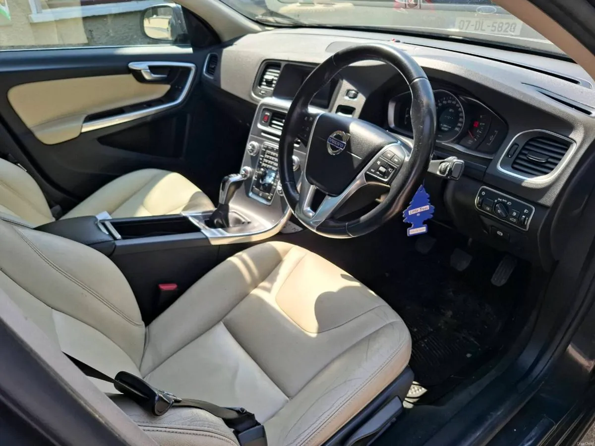 Volvo s60 - Image 2