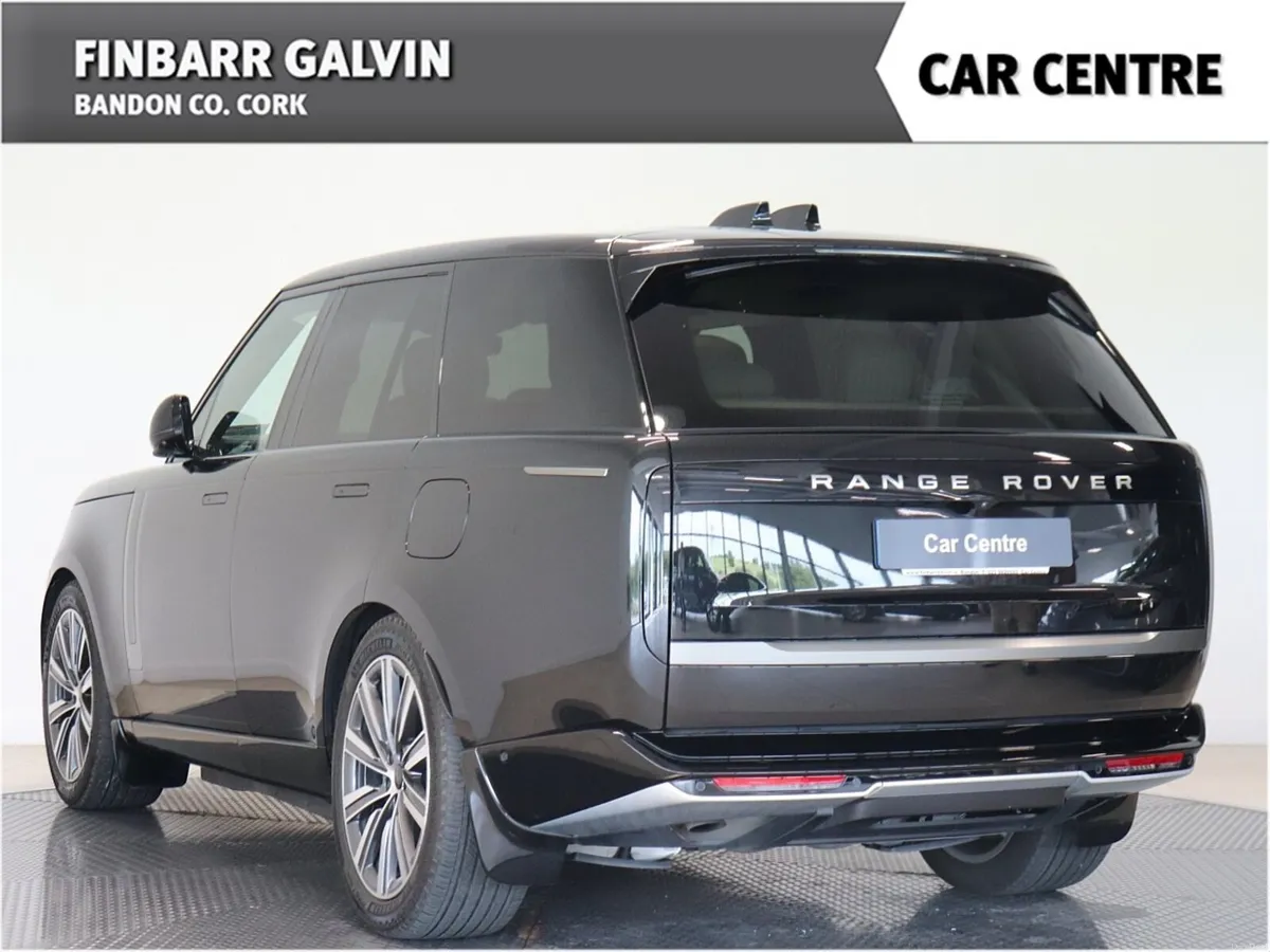 Range Rover  SWB 3.0 I6 PHEV 460 PS HSE - Image 2