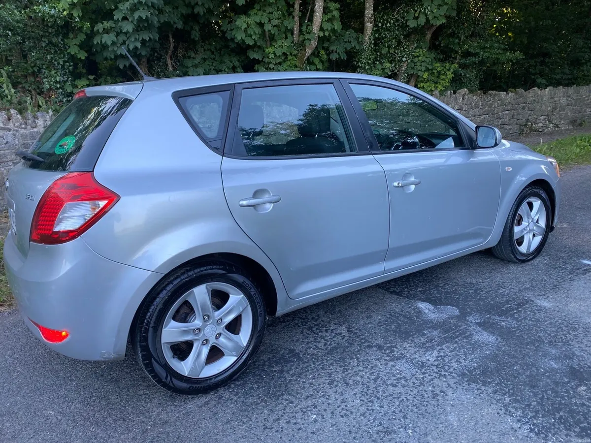 KIA CEED MINT BEAUTIFUL CAR NCT 27 CURRENT TAX - Image 3