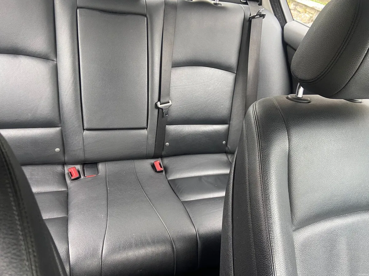 BMW 520 - Image 6