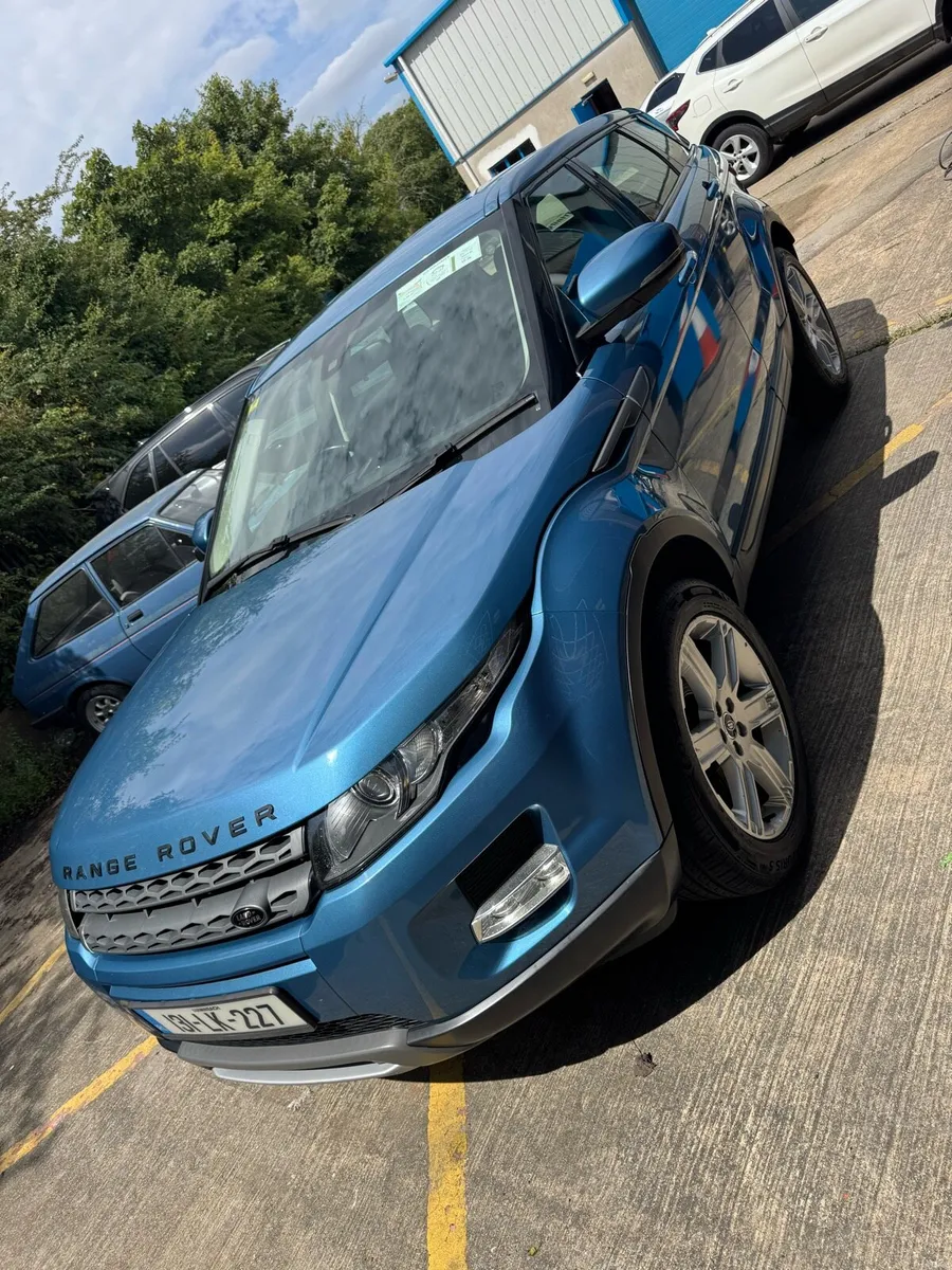 Range Rover Evoque 2.2D 4x4 Immaculate - Image 1