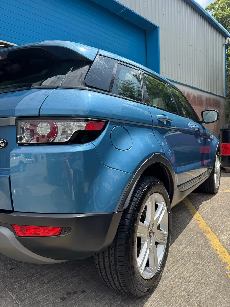 Range Rover Evoque 2.2D Peugeot eng 4x4 Immaculate - Image 6