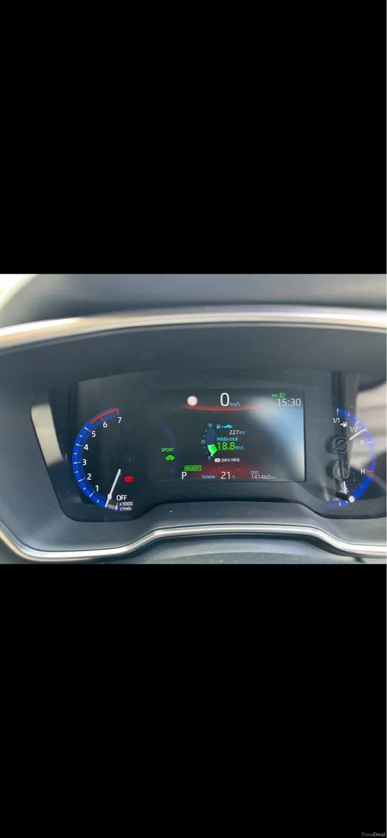 2020 Toyota corolla 1.8 Hybrid Saloon - Mint Condi - Image 3