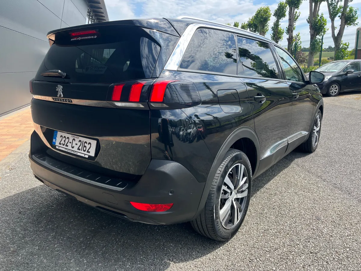 Peugeot 5008 2023 - Image 3