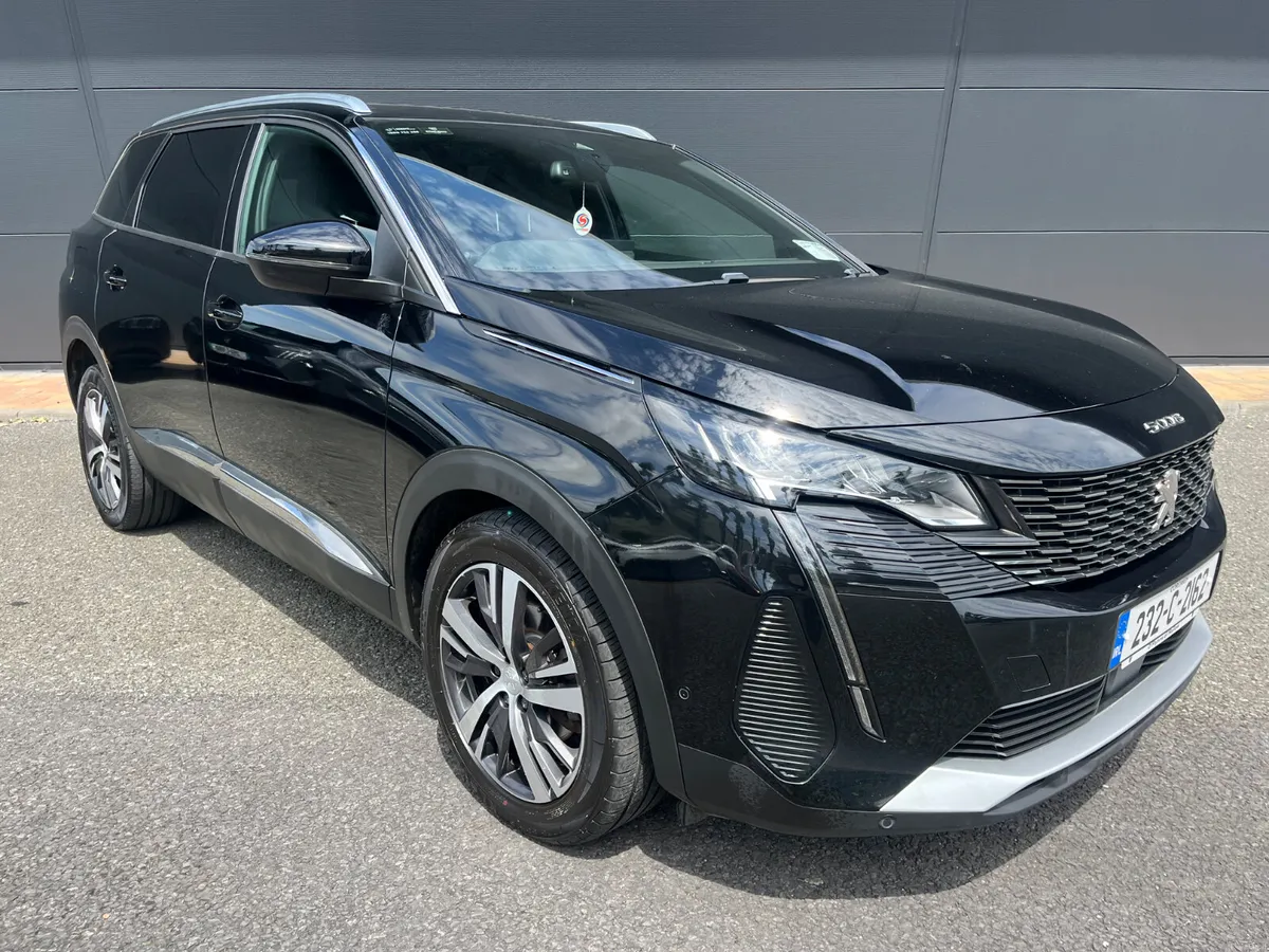 Peugeot 5008 2023 - Image 1