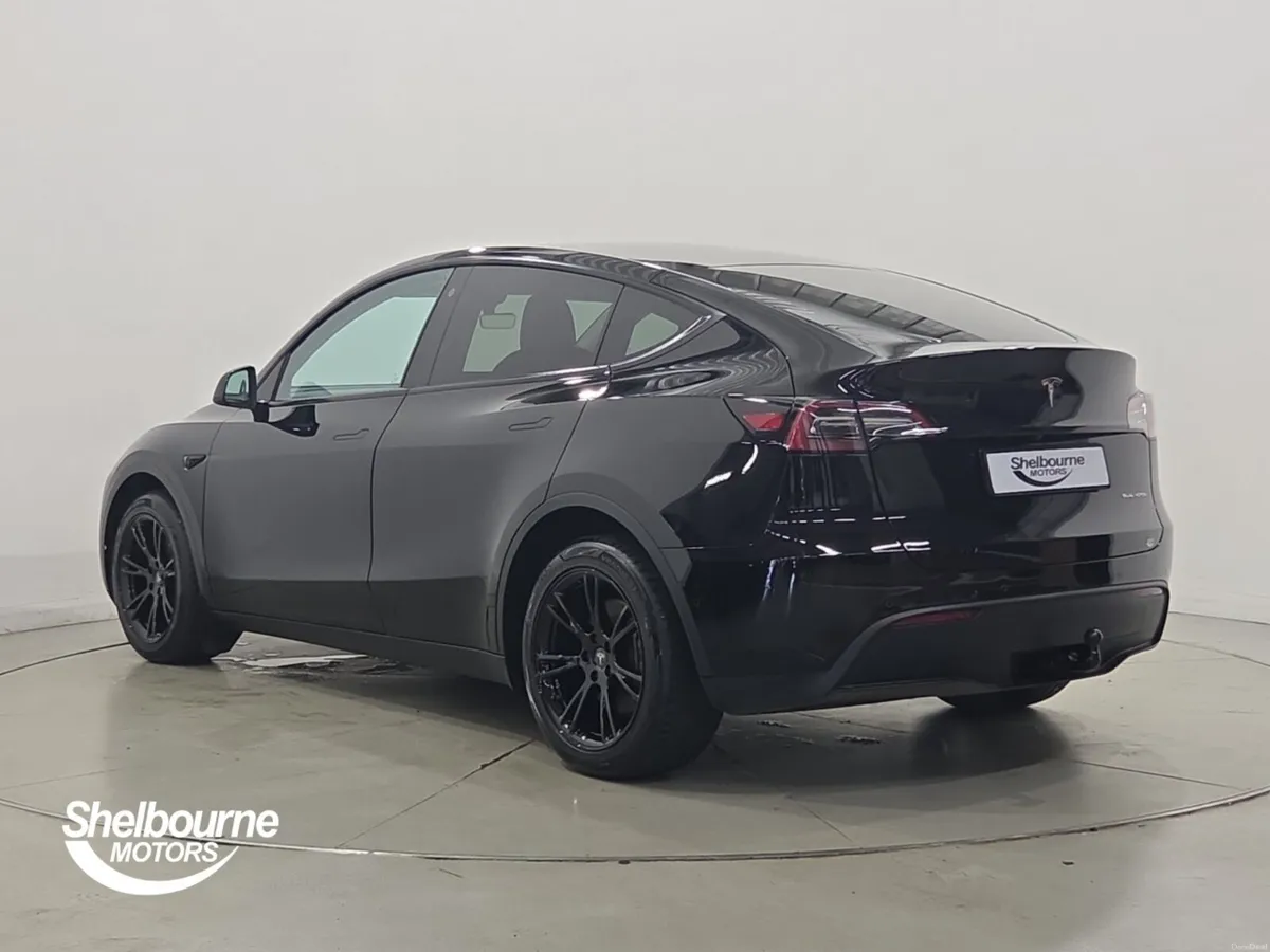 Tesla Model Y LONG RANGE - Image 2