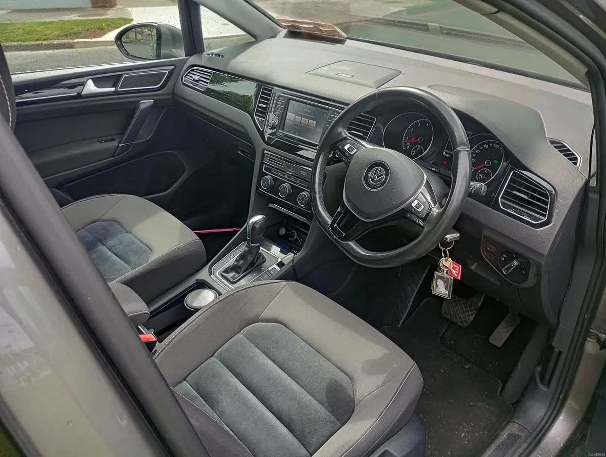 Volkswagen Golf SV High Line 2016 - Image 4