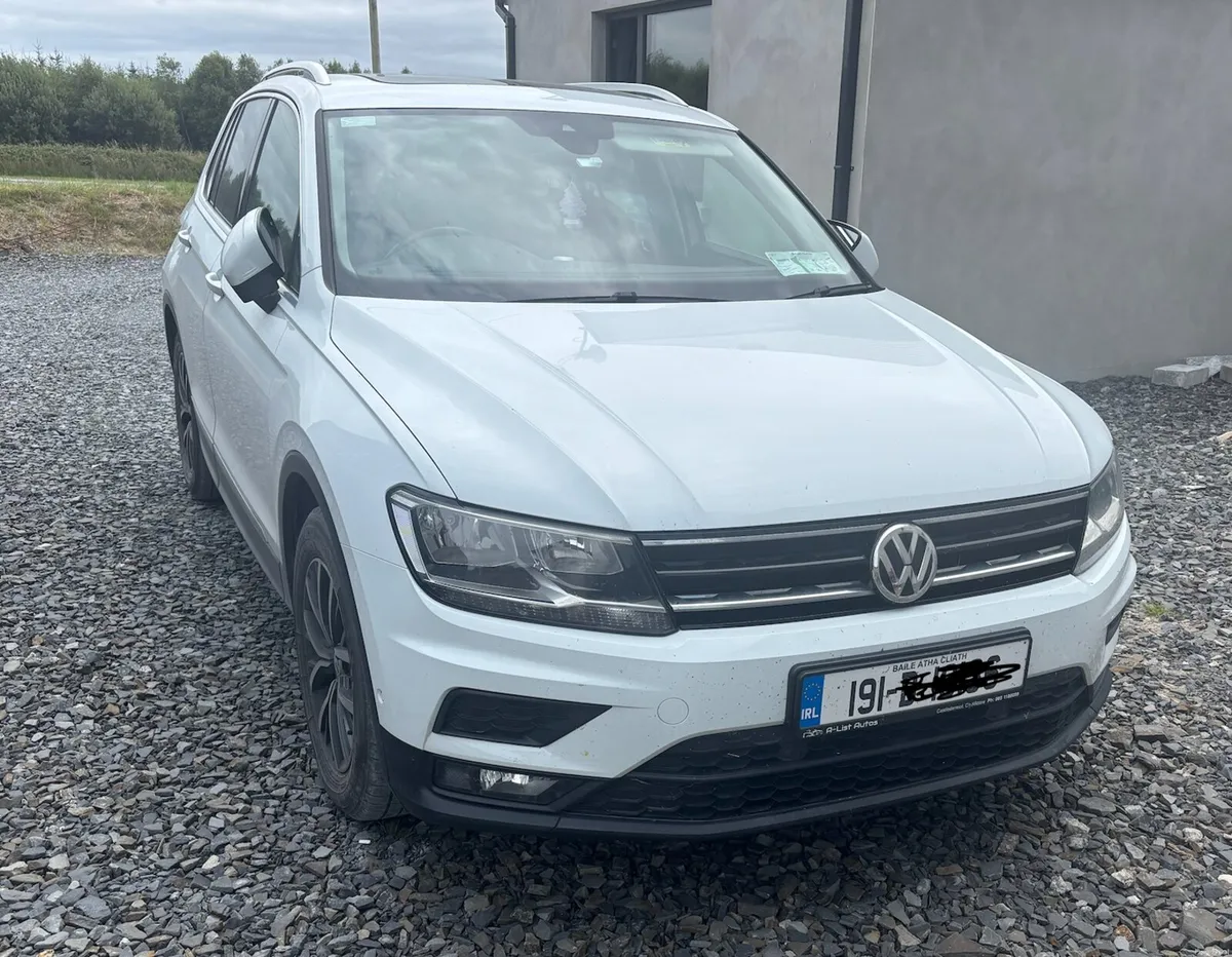 Volkswagen Tiguan 2019 WHITE - Image 2