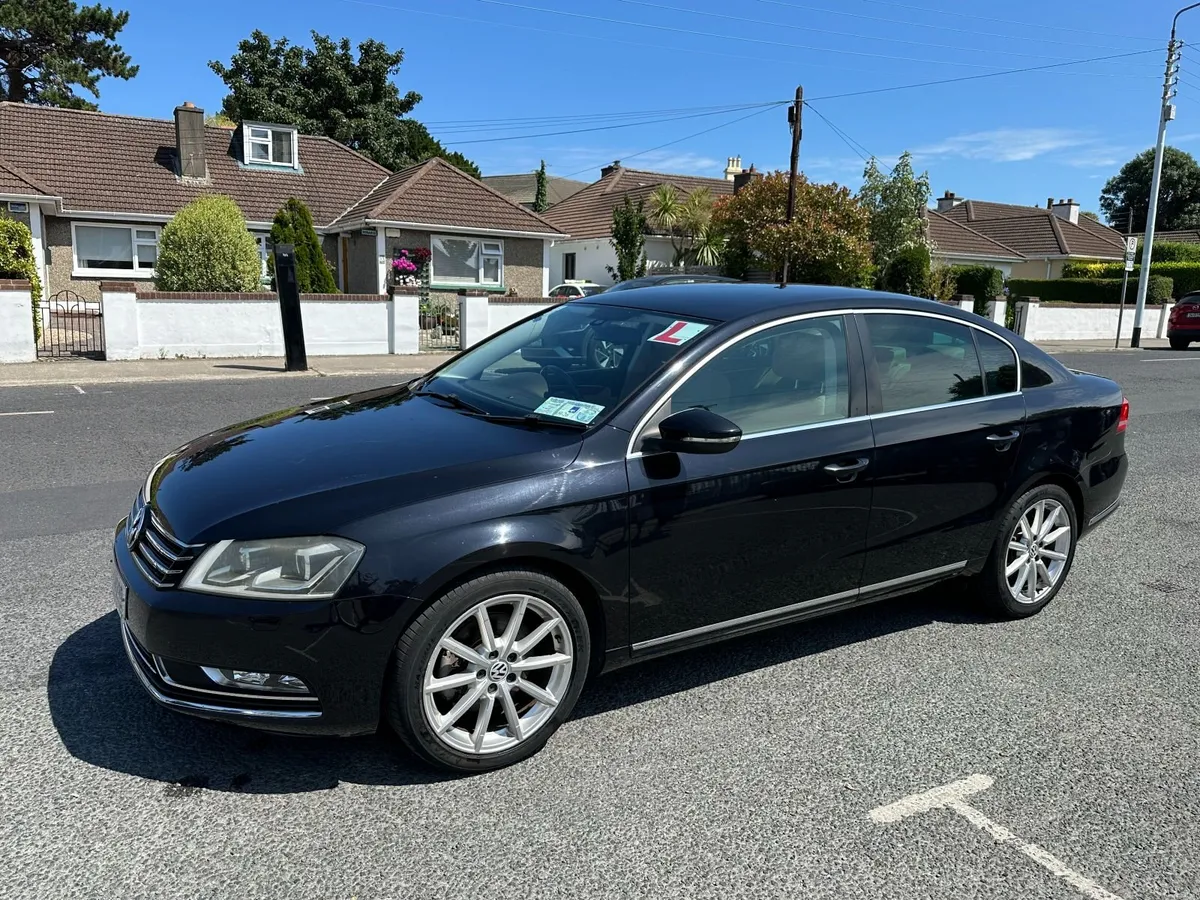 Volkswagen Passat 2011 - Image 4
