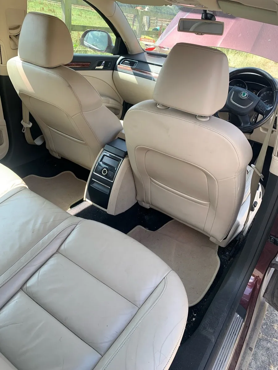 Skoda superb - Image 4
