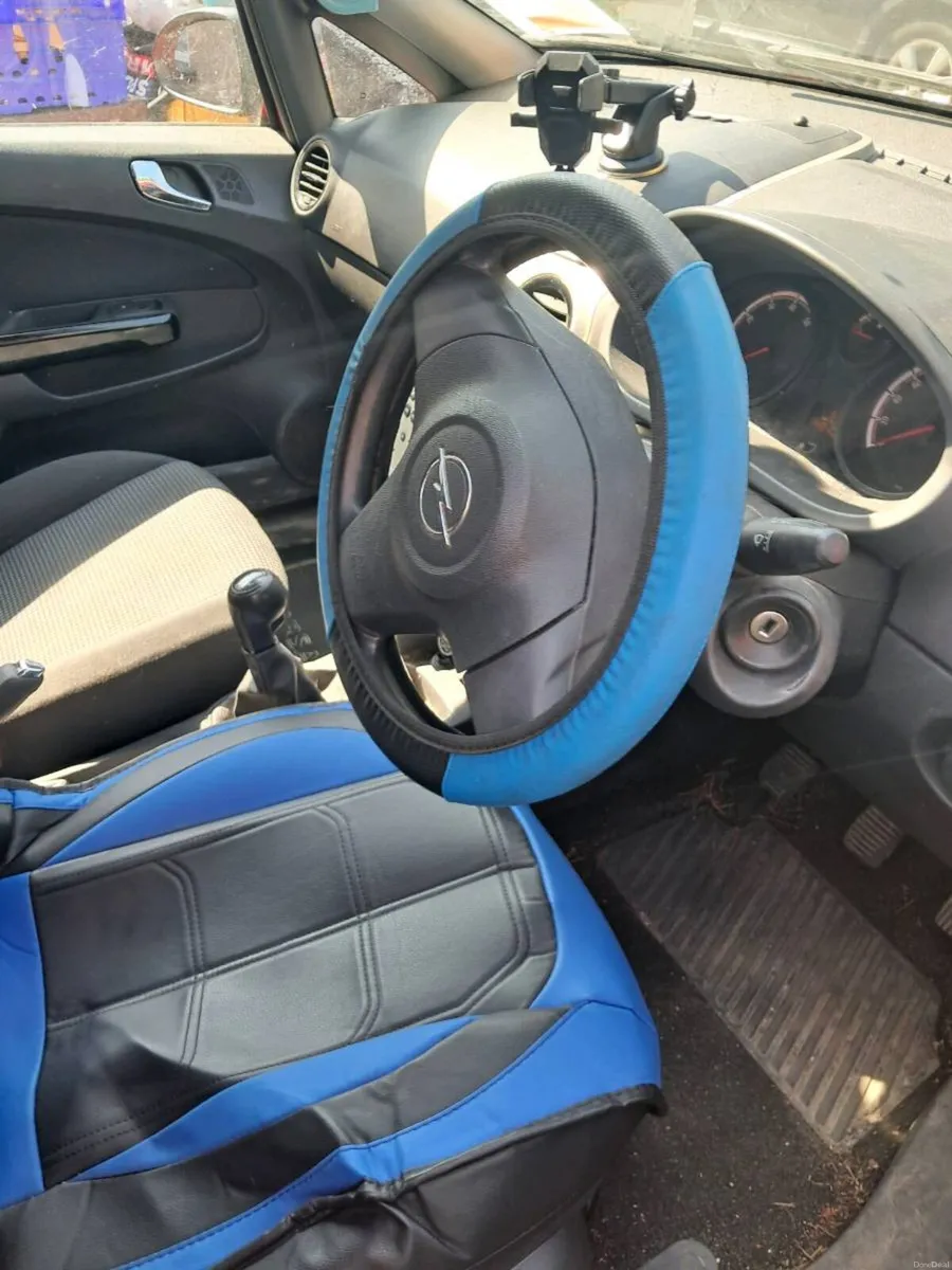 Corsa 2007 - Image 2