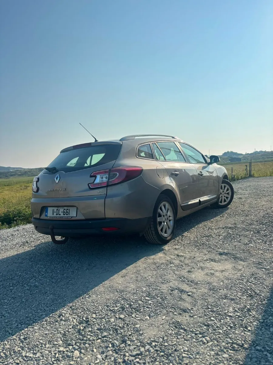 Renault Megane 2011 - Image 2