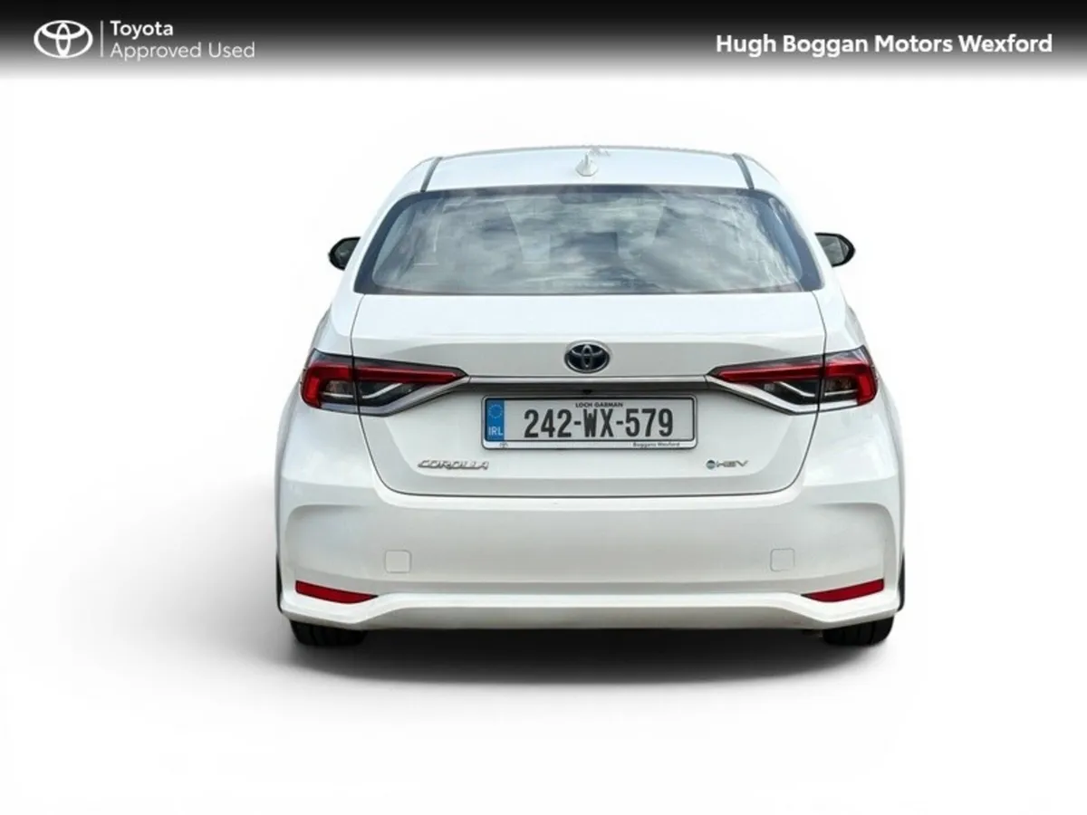 Toyota Corolla SALOON LUNA - Image 4