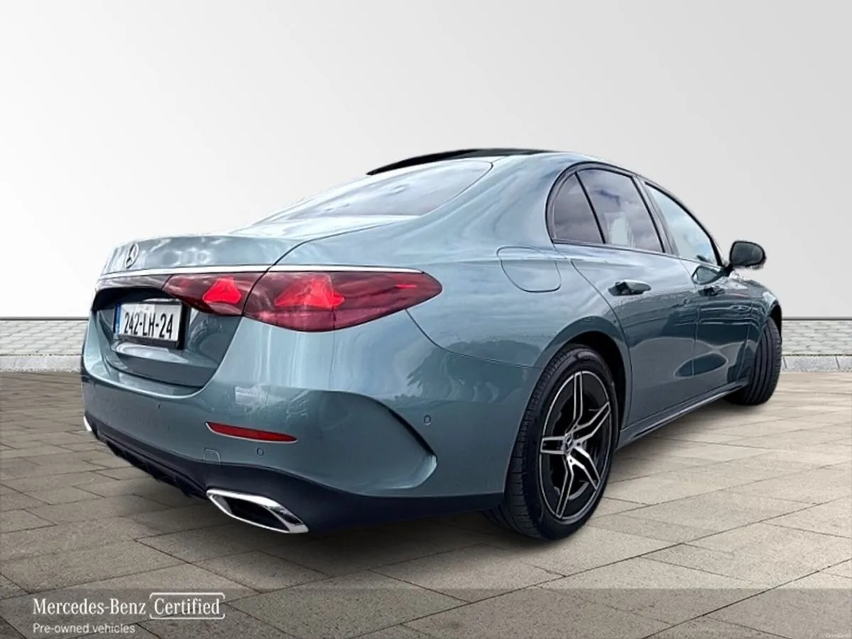 Mercedes-Benz E-Class E 300 de AMG Line Plus - Image 3