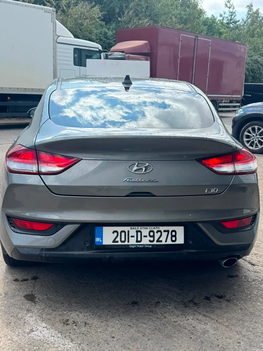 Hyundai i30 Fastback 2020 - Image 6