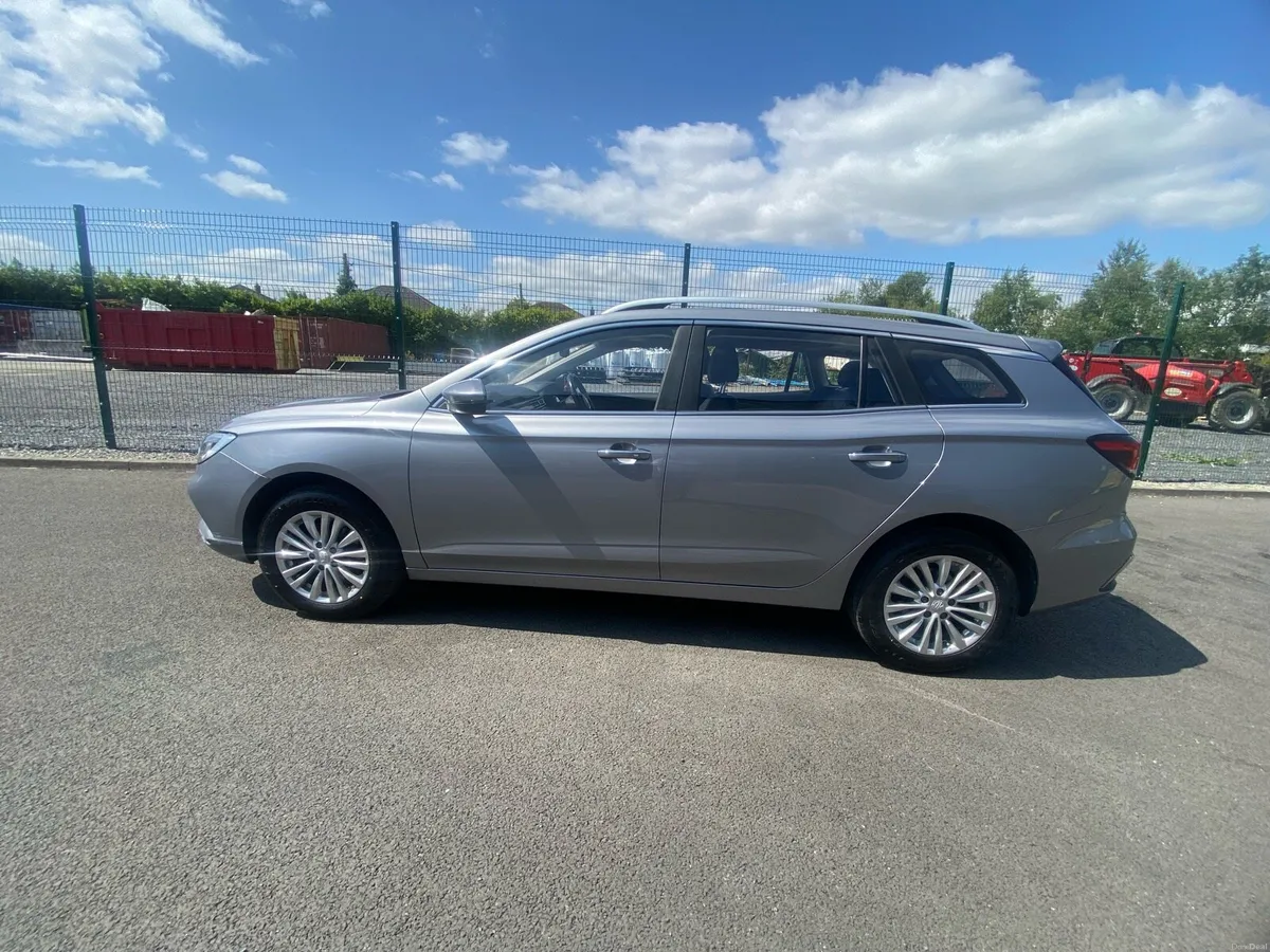 MG5 ,Exclusive spec, 2021, 52kwh - Image 3