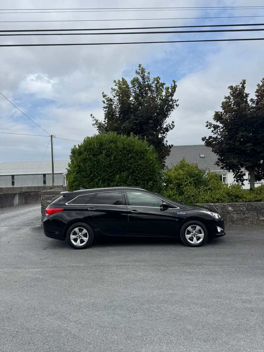 Hyundai i40 2015 - Image 2