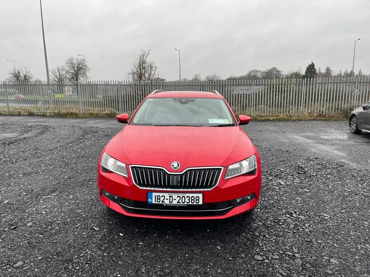 Skoda Superb 2018 - Image 5