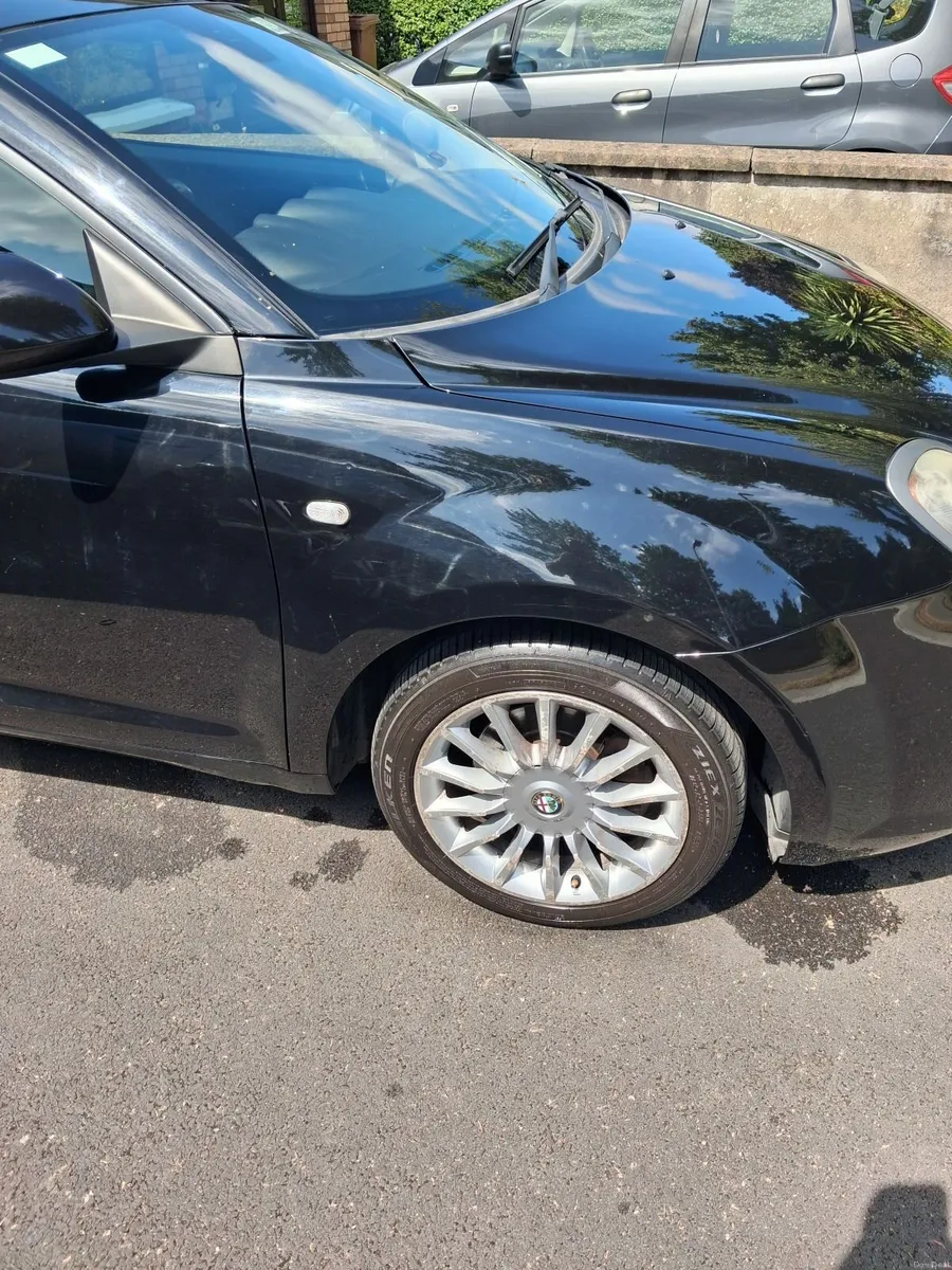 Alfa Romeo Mito 2017 - Image 3