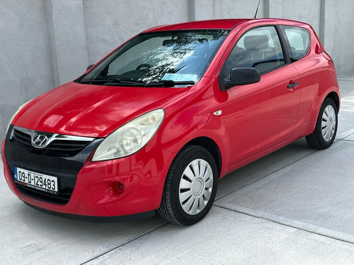 Hyundai i20 (€1750) Nct & Tax *low miles* - Image 3