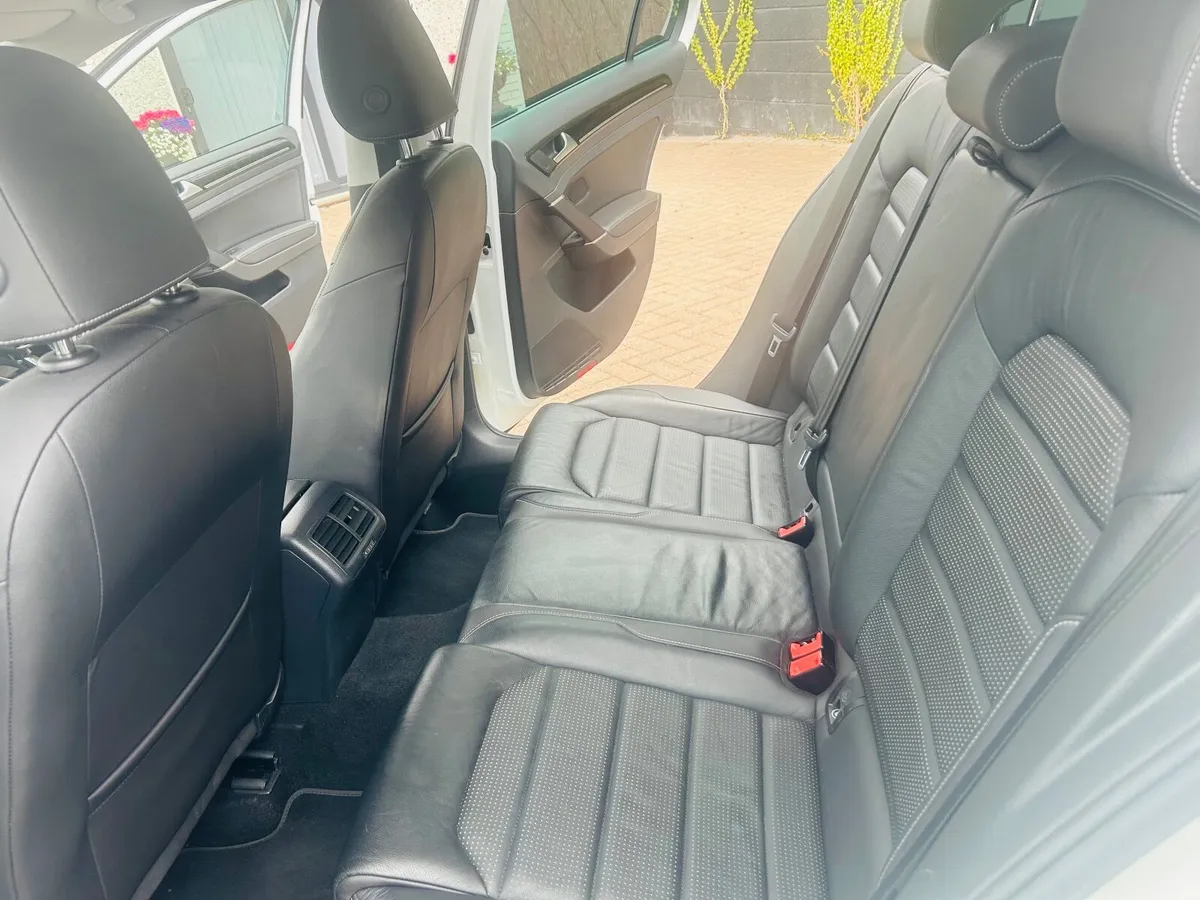 Volkswagen Golf 2019 R Line, 1.5 litre. - Image 6