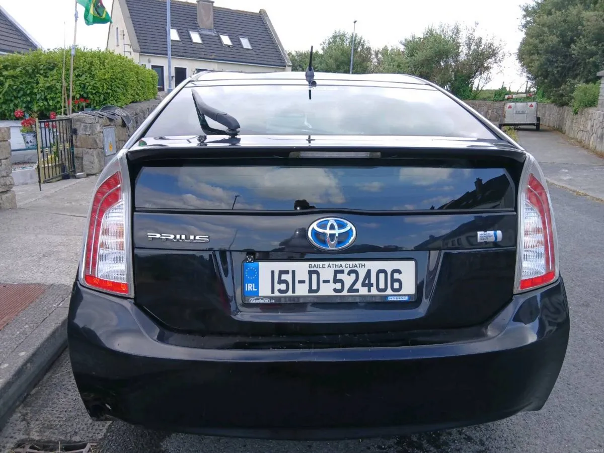 Toyota prius - Image 4