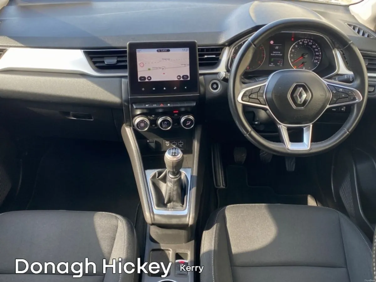 Renault Captur TCe 100 Iconic - Image 2