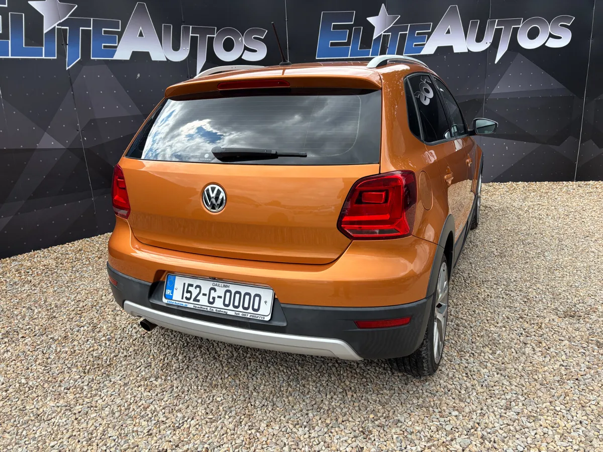 Volkswagen Cross Polo 1.2 Automatic 2015 - Image 5