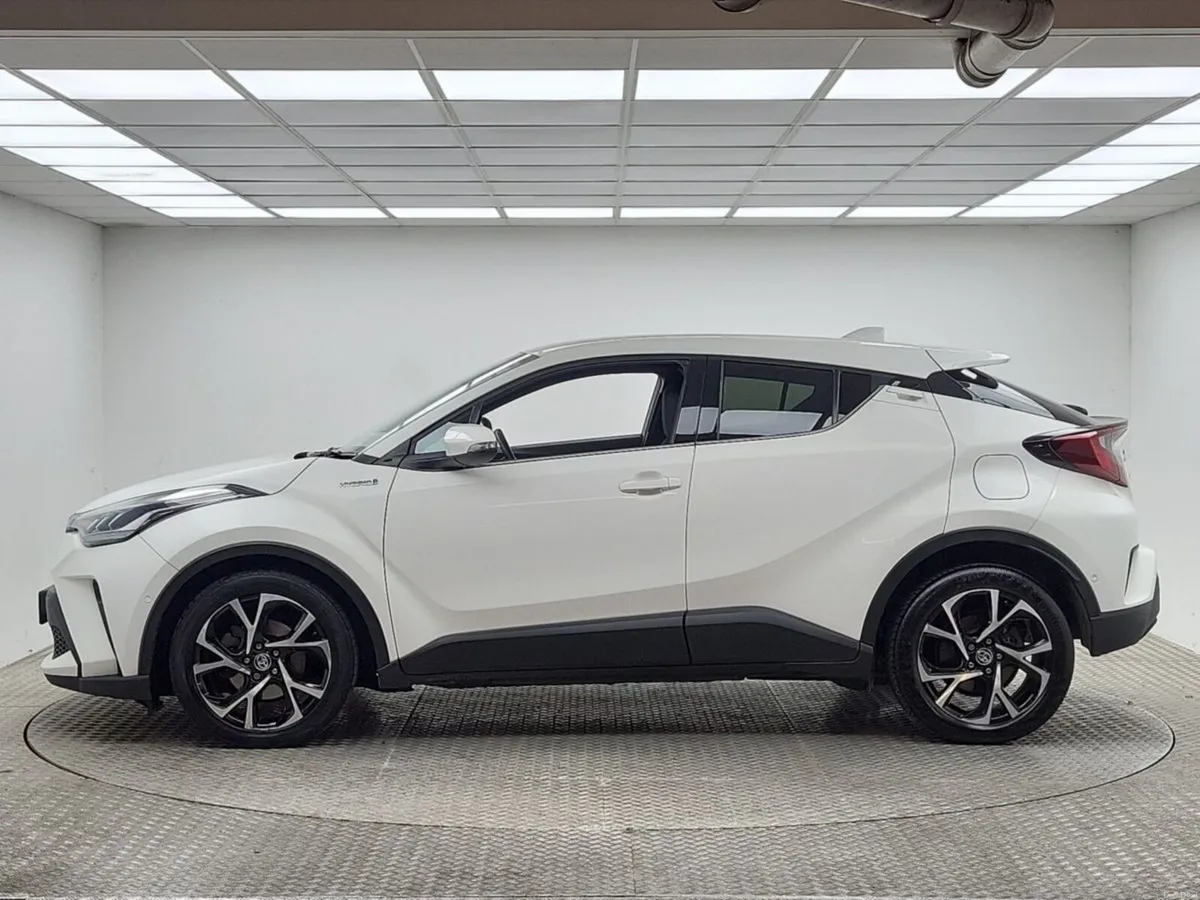 Toyota C-HR 1.8 HYBRID LUNA - Image 5