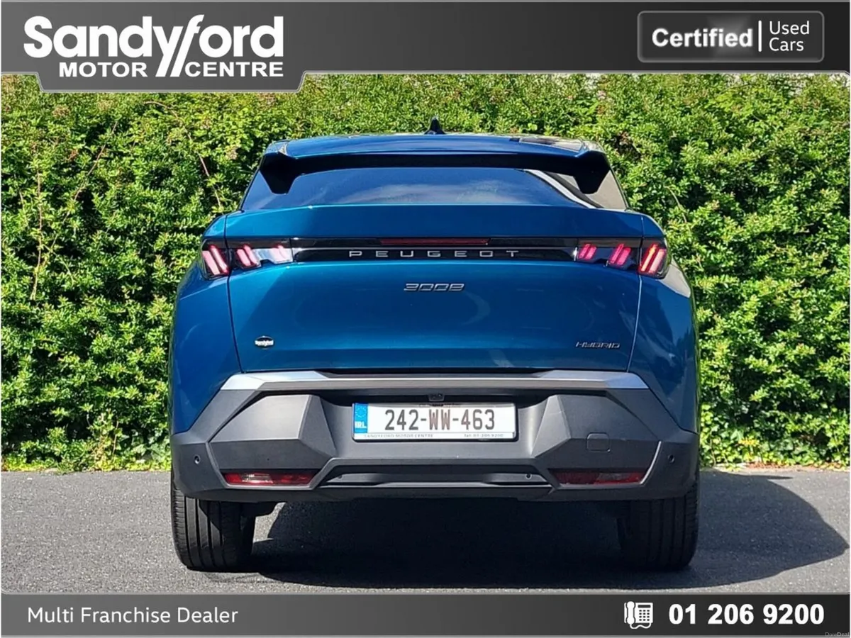 Peugeot 3008 1.2 MHEV PureTech 136bhp eDCS6 Allure - Image 6