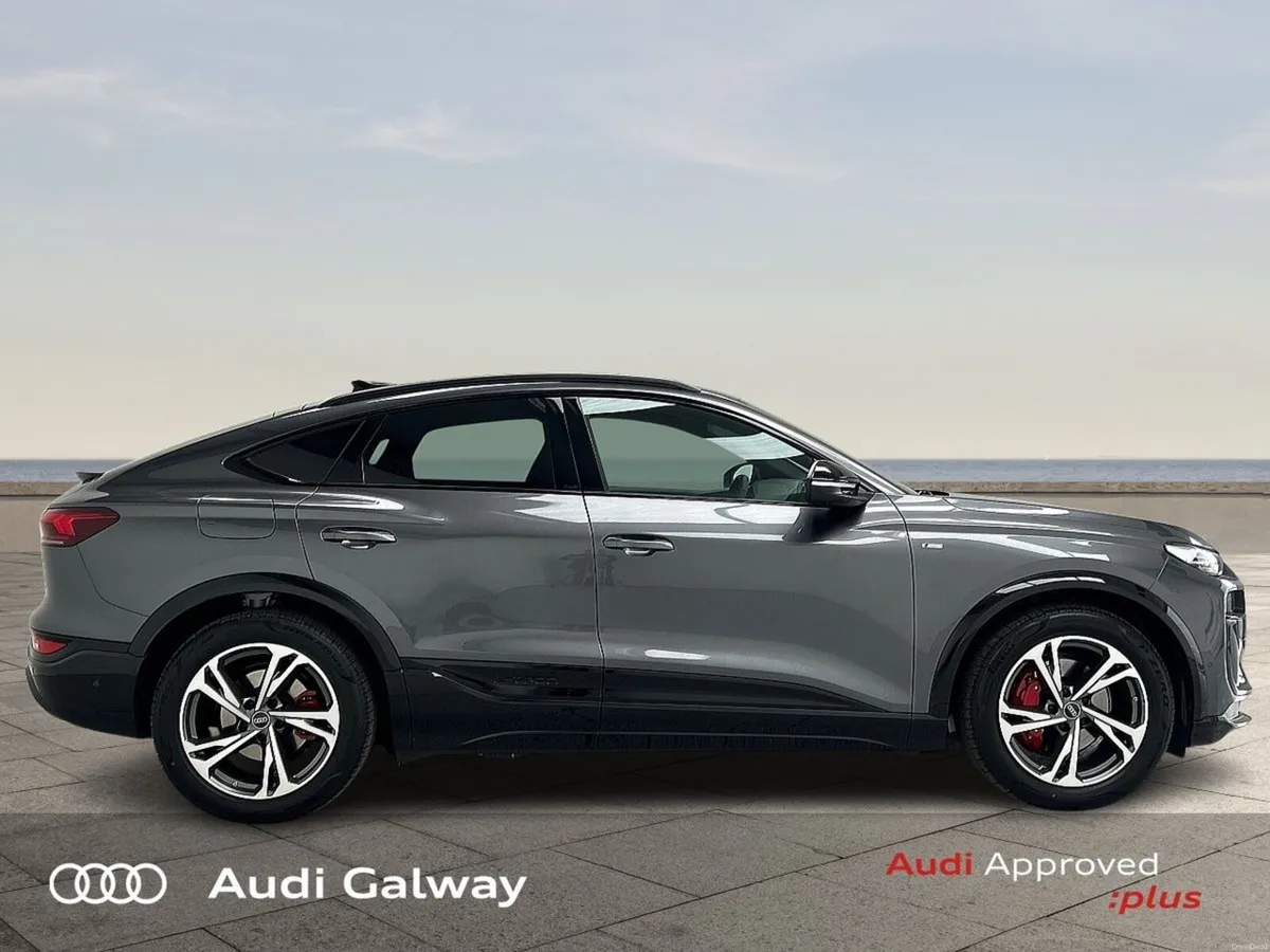 Audi Q6 e-tron €755 p/m - E-TRON PERFORMANCE SB S- - Image 5