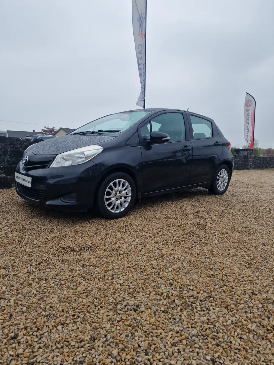 12 Toyota Yaris 1.0 Petrol Mint - Image 4
