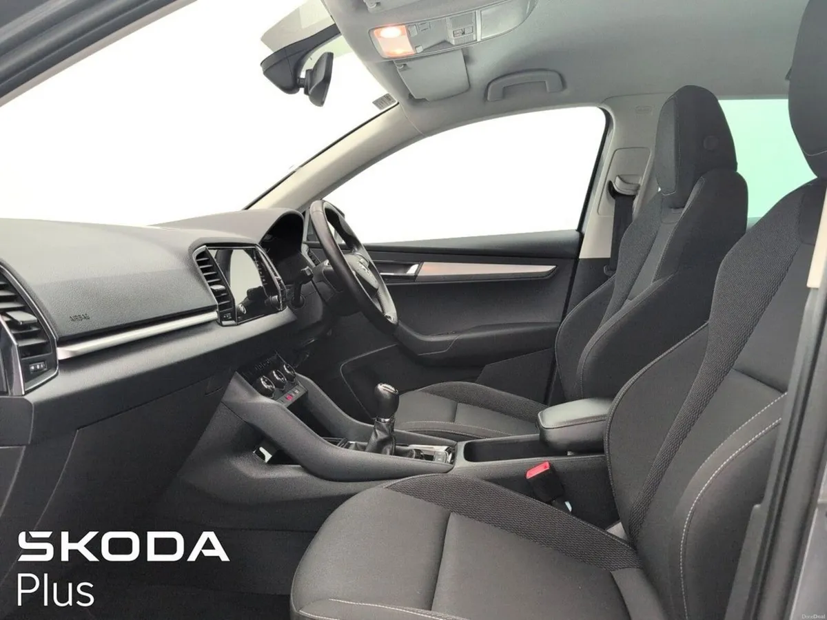 Skoda Karoq AMBITION 2.0TDI 115HP *WIRELESS CARPLA - Image 5