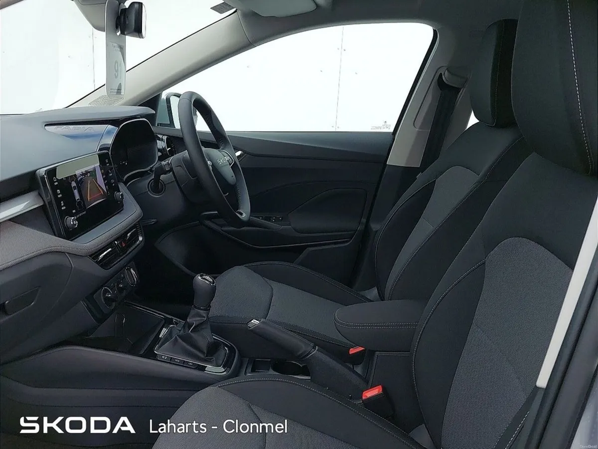 Skoda Fabia SELECTION 1.0TSI 95HP *KEYLESS ENTRY*R - Image 4