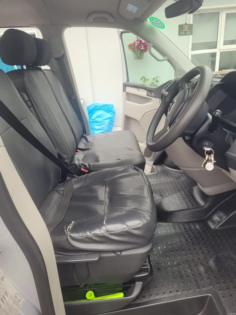 Volkswagen Transporter 2018 - Image 5