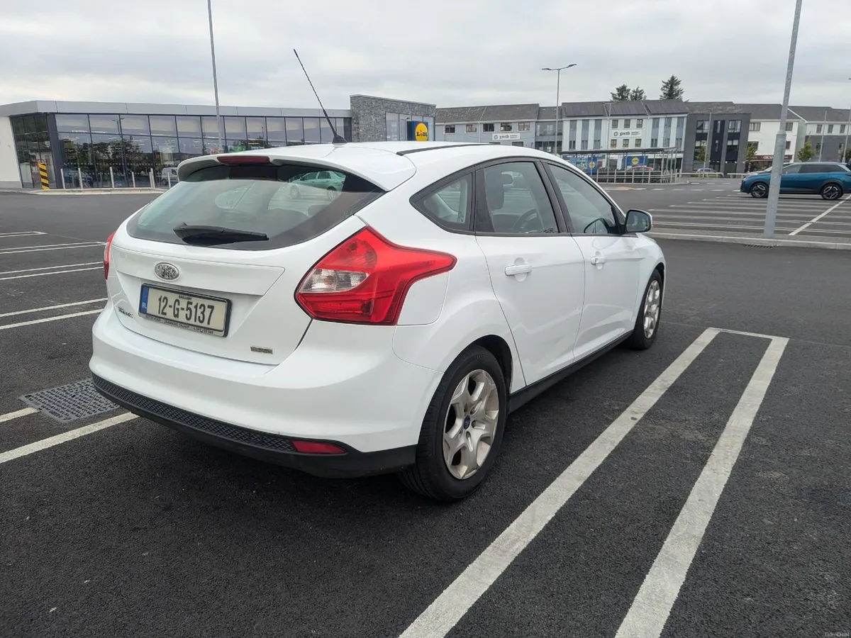 Ford Focus 2012 - Image 4