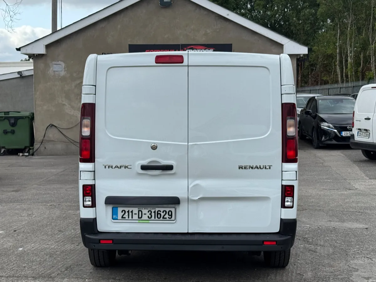 RENAULT TRAFIC “DOE&TAX”  2021 - Image 5