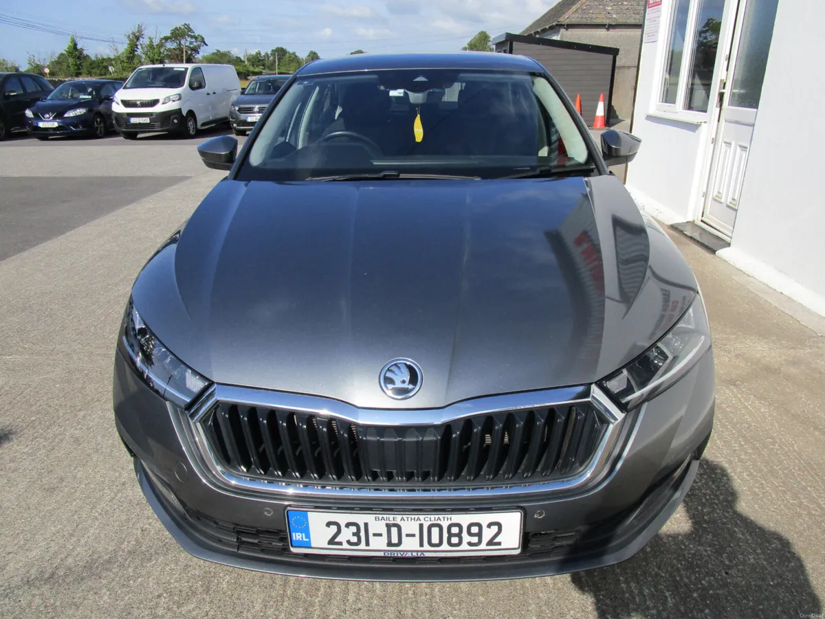 Skoda Octavia 2023 - Image 2