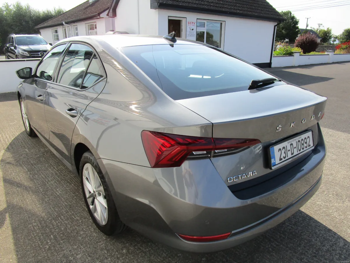 Skoda Octavia 2023 - Image 4