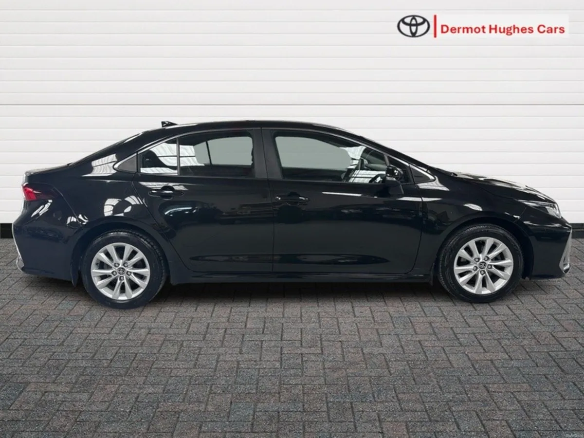 Toyota Corolla LUNA SALOON - Image 3